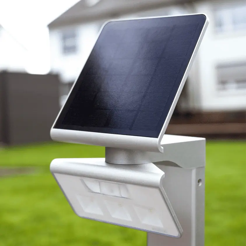 projecteur-solaire-eclairage-exterieur-valence