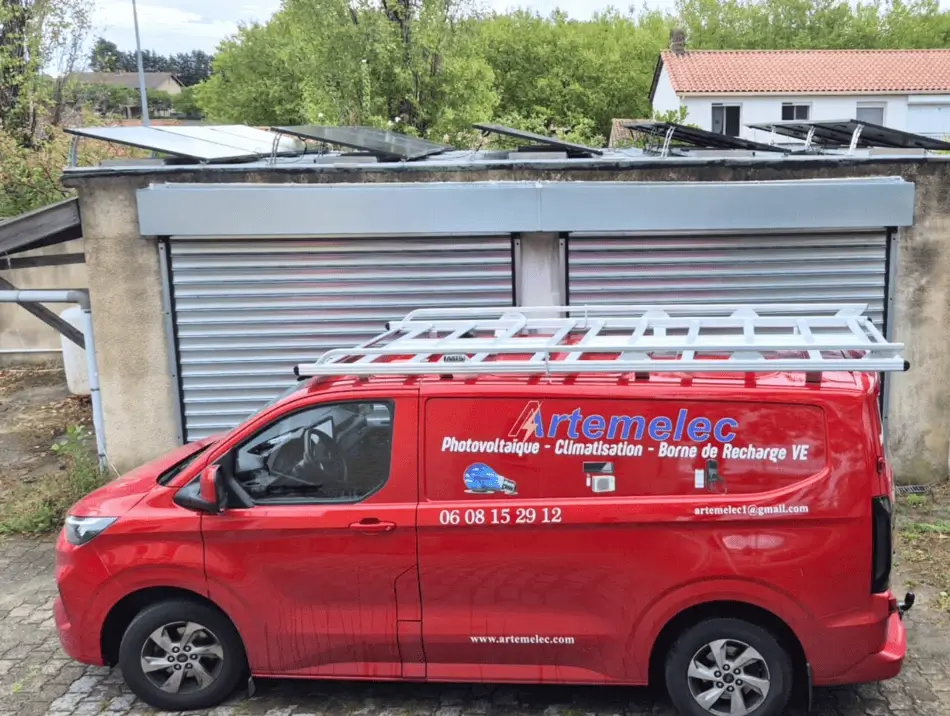 vehicule-artemelec-photovoltaique-borne-recharge-climatisation-valence